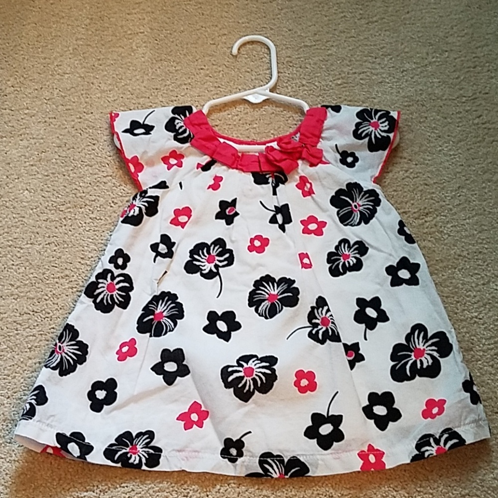 Sleeveless Blouse.